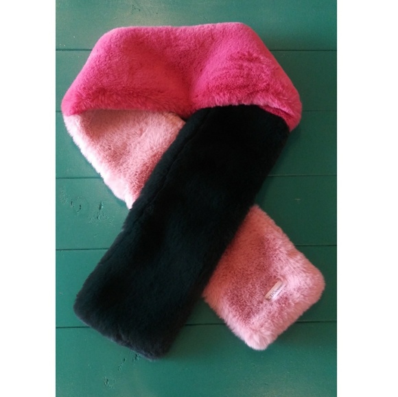 BCBGeneration Faux Fur Stole - Picture 2 of 3